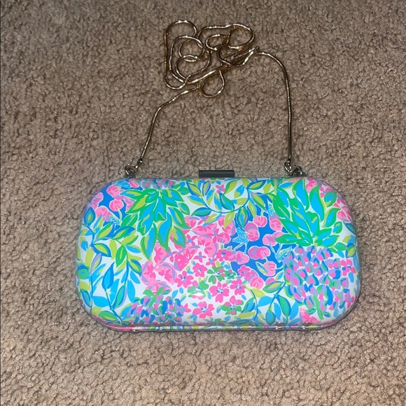 Lilly Pulitzer A Cherry On Top Floral Hard Shell‎ Crossbody Clutch Gold Chain